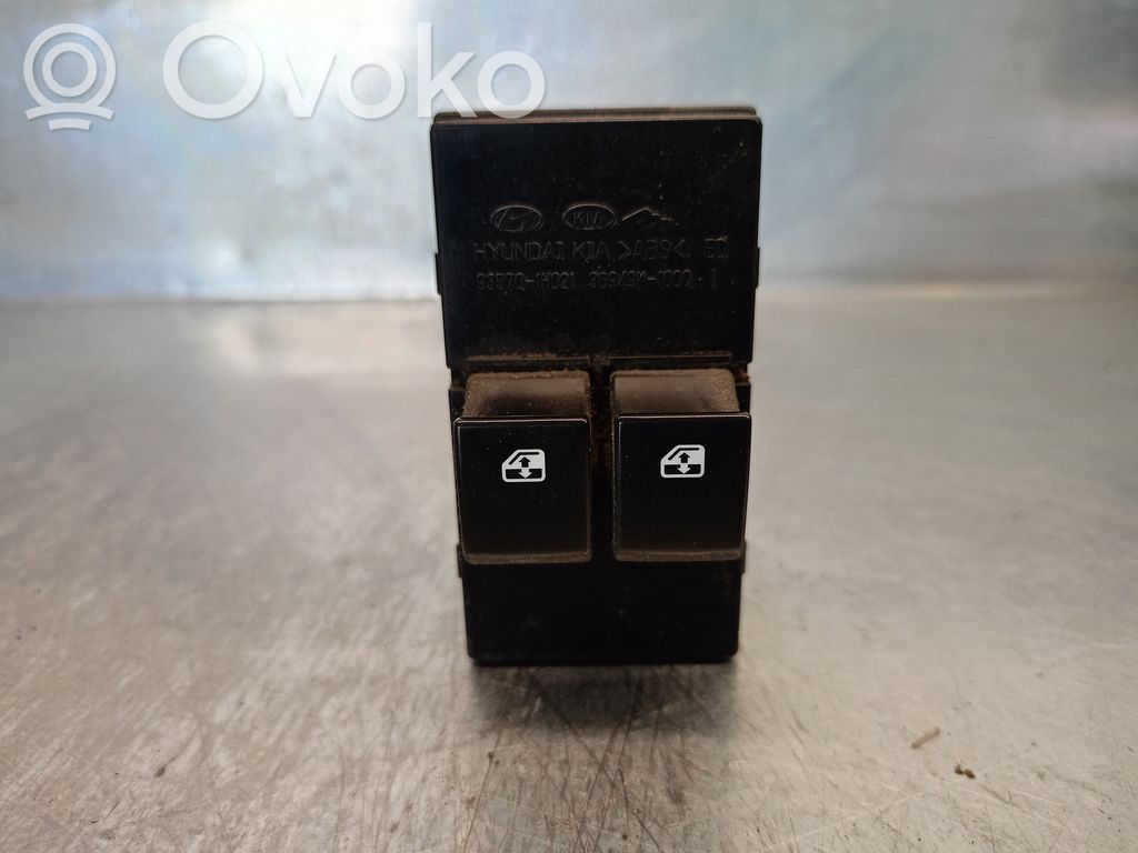 KIA Pro Cee'd I Electric window control switch 