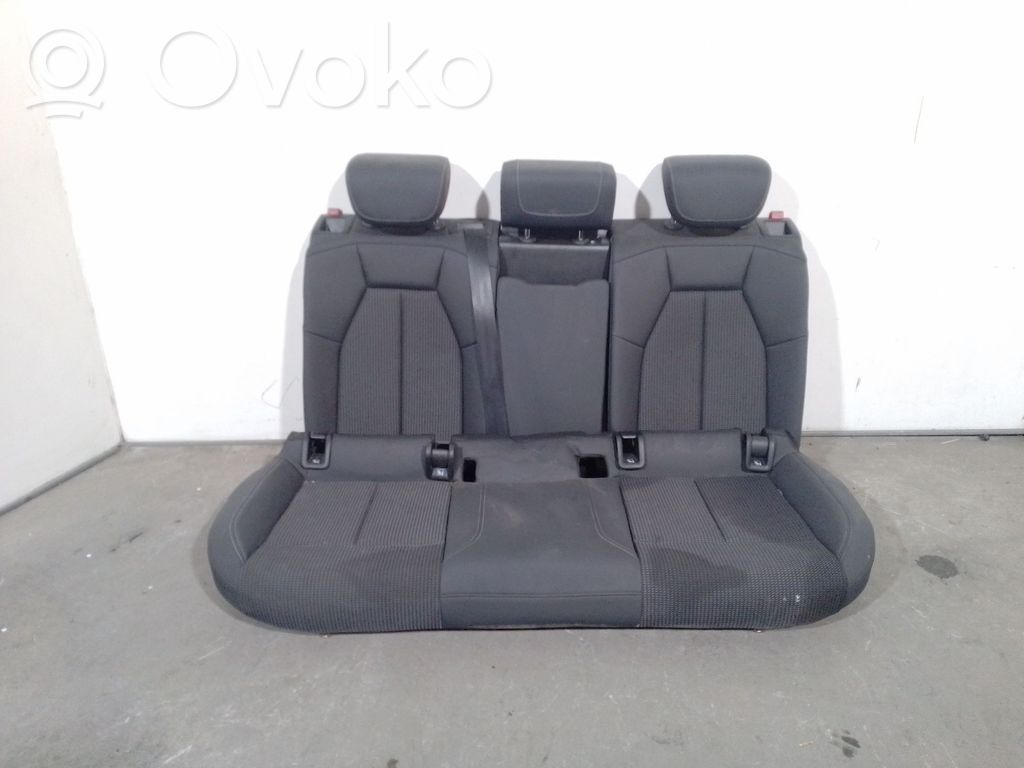 Takaistuin   8Y0885403A,8Y0885403A