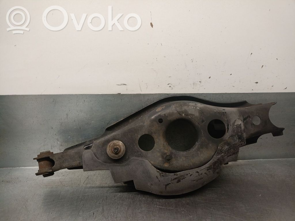 Toyota RAV 4 (XA30) Braț control spate