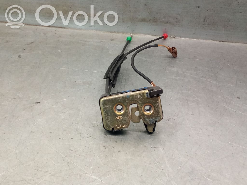 Ford Fiesta Takaluukun lukon salvan moottori 