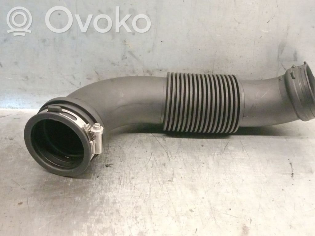 Ford Focus Ilmastointilaitteen putki (A/C) 