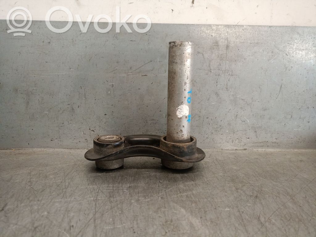 Rear control arm   33326770749,33326770749