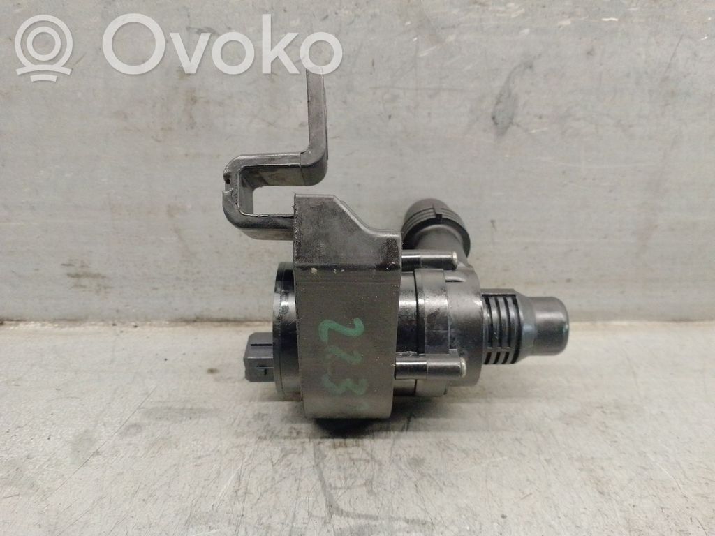 BMW 5 E60 E61 Pompe de circulation d'eau 