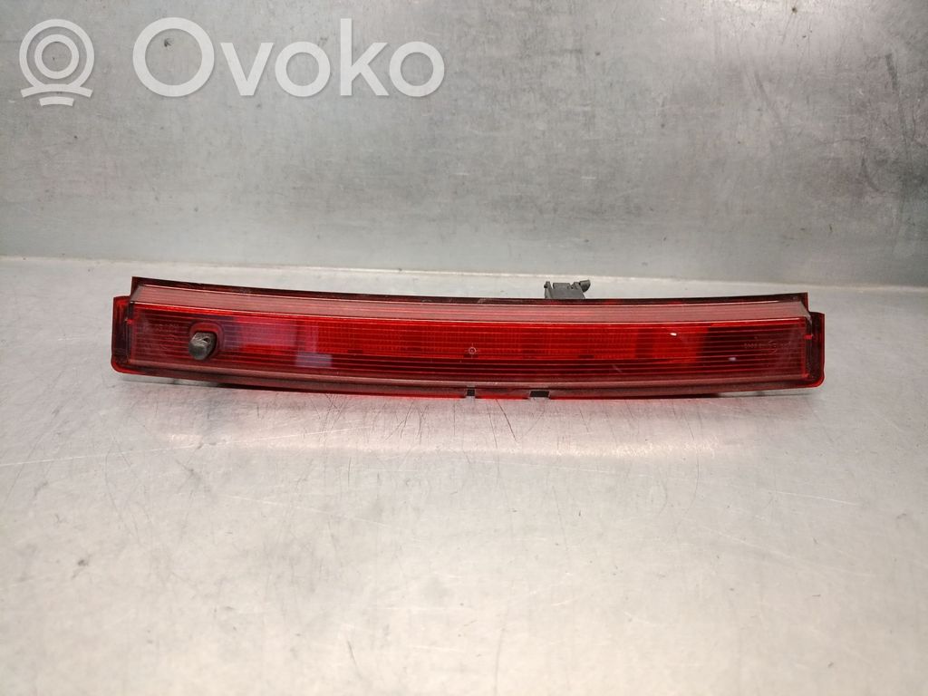 Nissan Micra C+C Third/center stoplight 