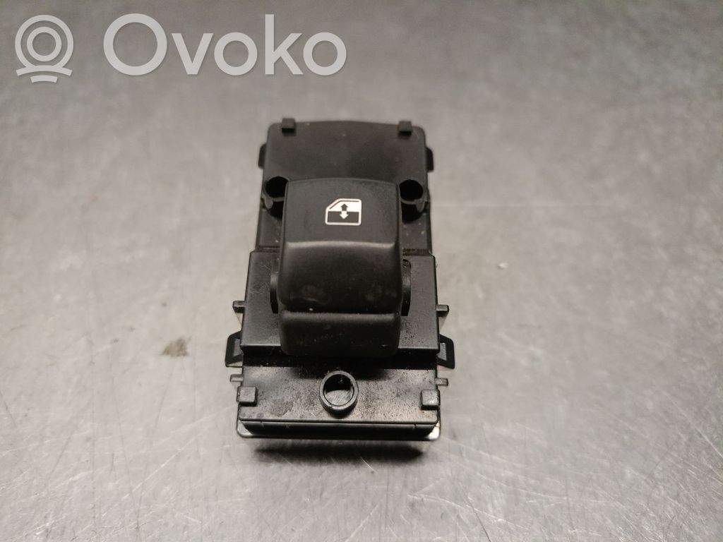 KIA Xceed Electric window control switch 