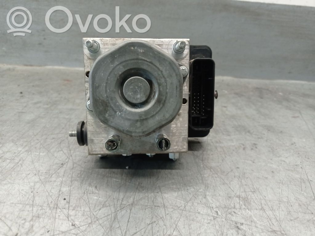 Nissan Micra C+C Bomba de ABS 