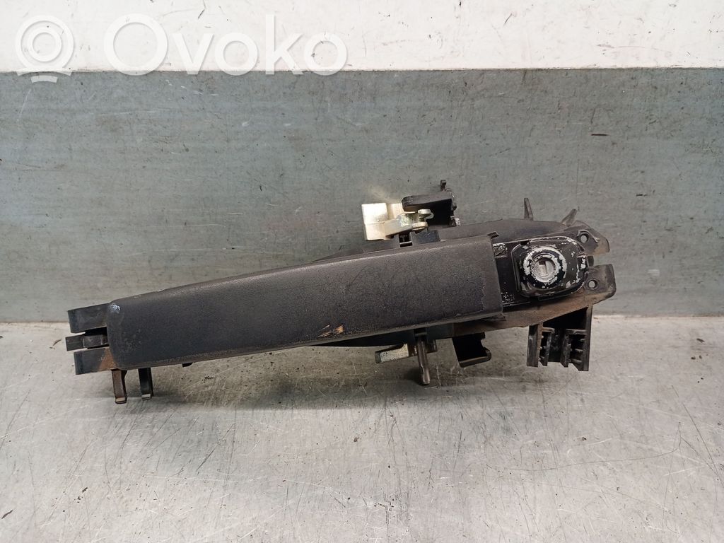 Land Rover Freelander 2 - LR2 Klamka zewnętrzna drzwi przednich 