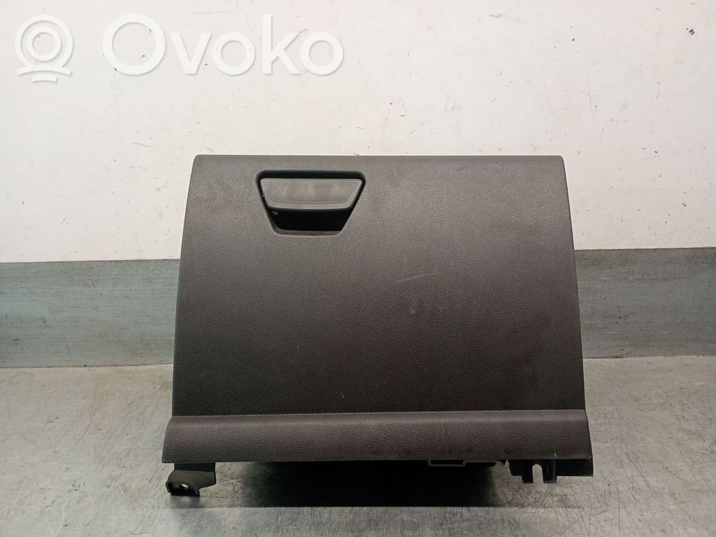 Ford Kuga II Daiktadėžė 