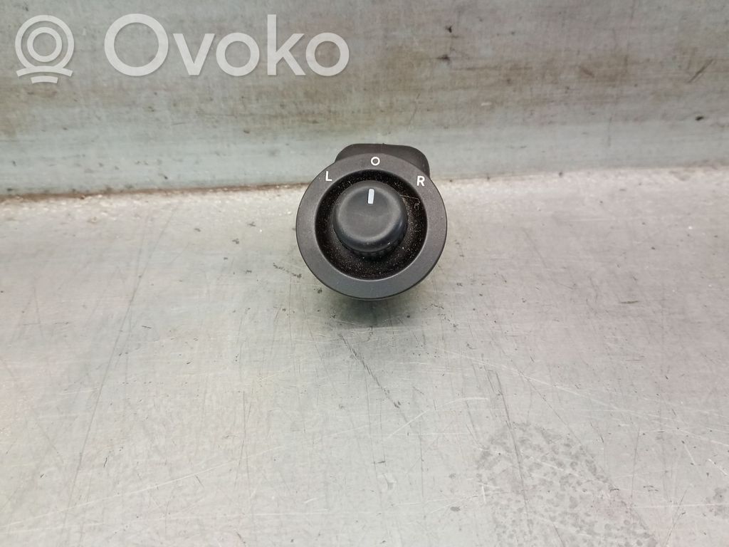 Jeep Compass Wing mirror switch 