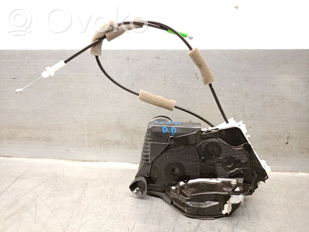 Toyota Yaris Etuoven lukko