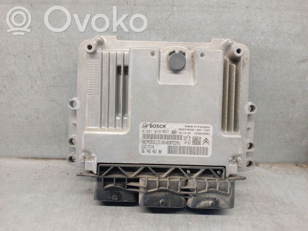 Sterownik / Moduł ECU   9674245180,0281015847BOSCH
