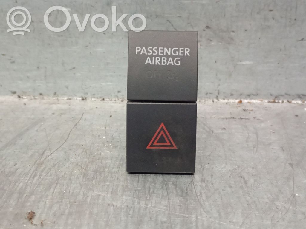 Seat Toledo IV (NH) Przycisk świateł awaryjnych 