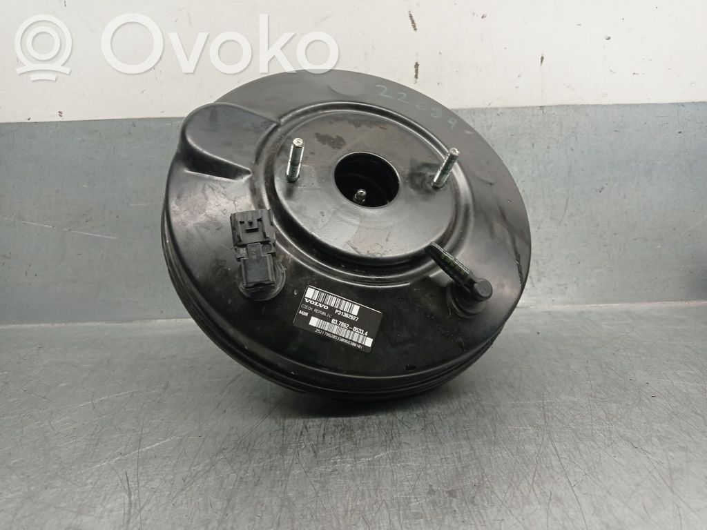 Volvo V40 Hydraulisen servojärjestelmän paineventtiili 