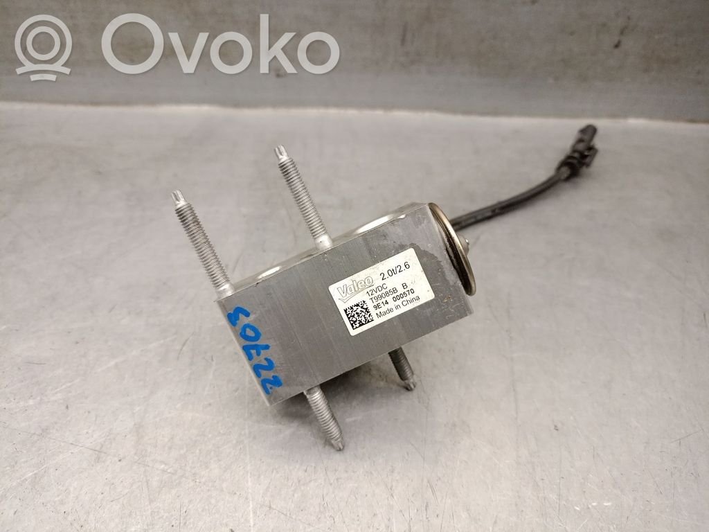 Opel Corsa F Radiatore di raffreddamento A/C (condensatore)