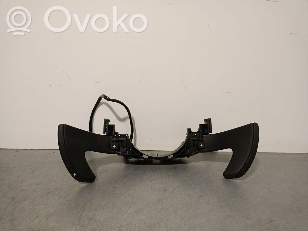 Peugeot 3008 I Steering wheel buttons/switches 