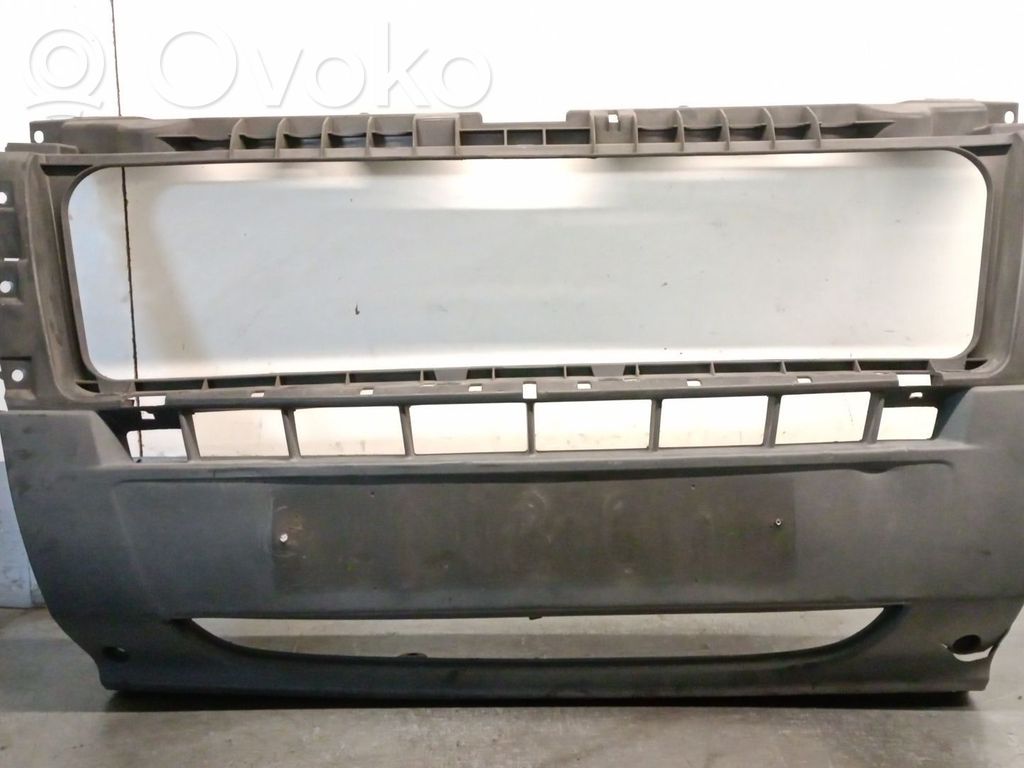 Fiat Ducato Parachoques delantero 