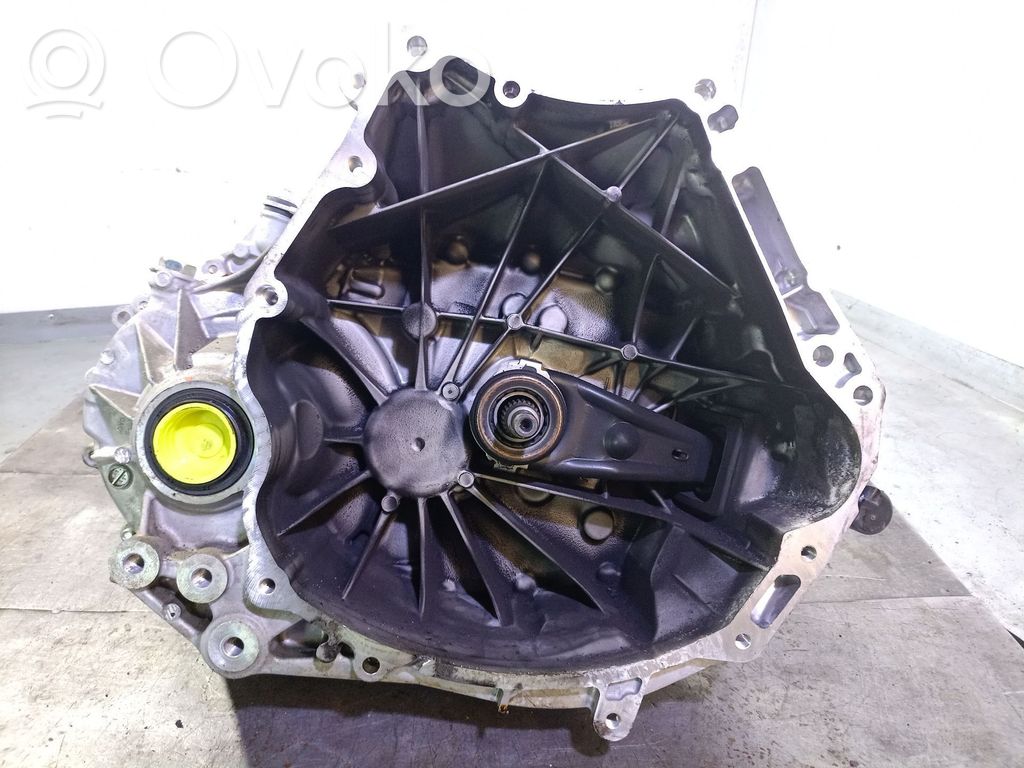 Mazda 3 Scatola del cambio manuale a 5 velocità 