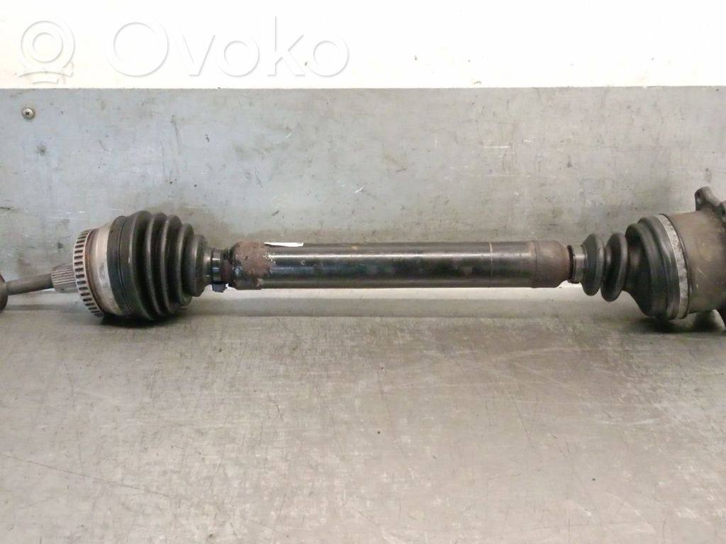 Audi A4 S4 B5 8D Etuvetoakseli 