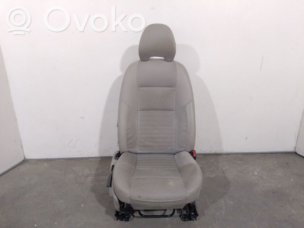 Volvo S40 Etumatkustajan istuin 