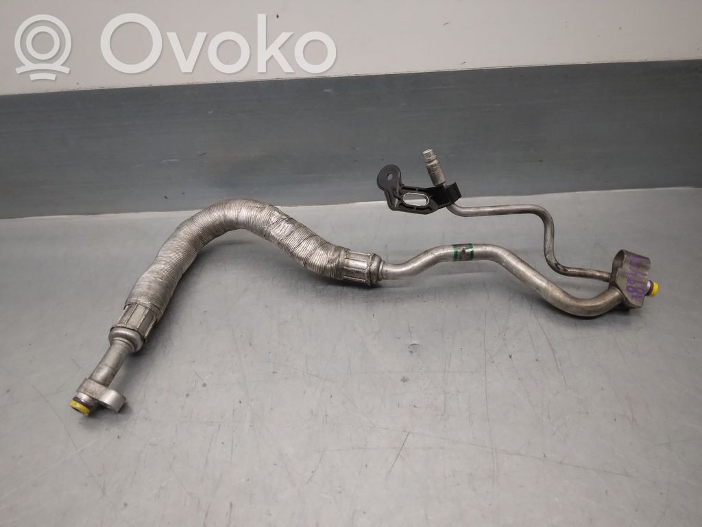 Ilmastointilaitteen putki (A/C)   64533455907