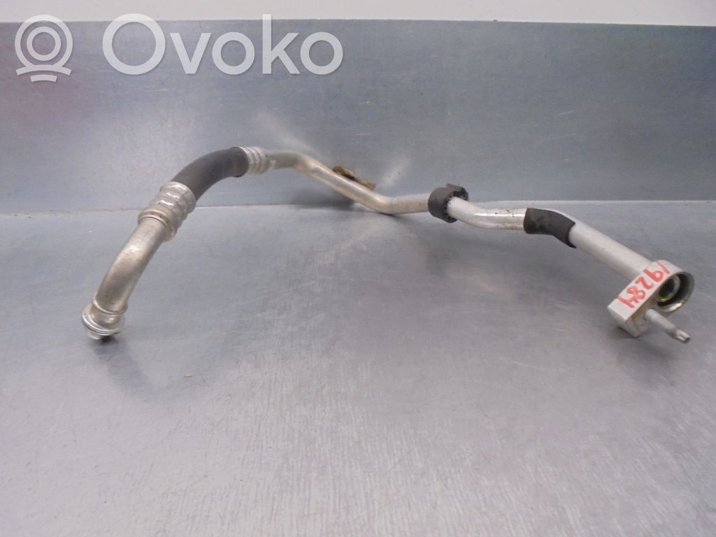 Ford Focus ST Ilmastointilaitteen putki (A/C) 