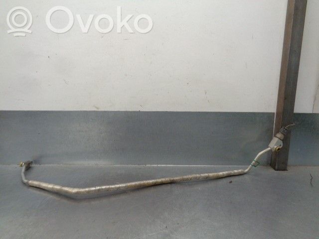 Ilmastointilaitteen putki (A/C)   64123451411