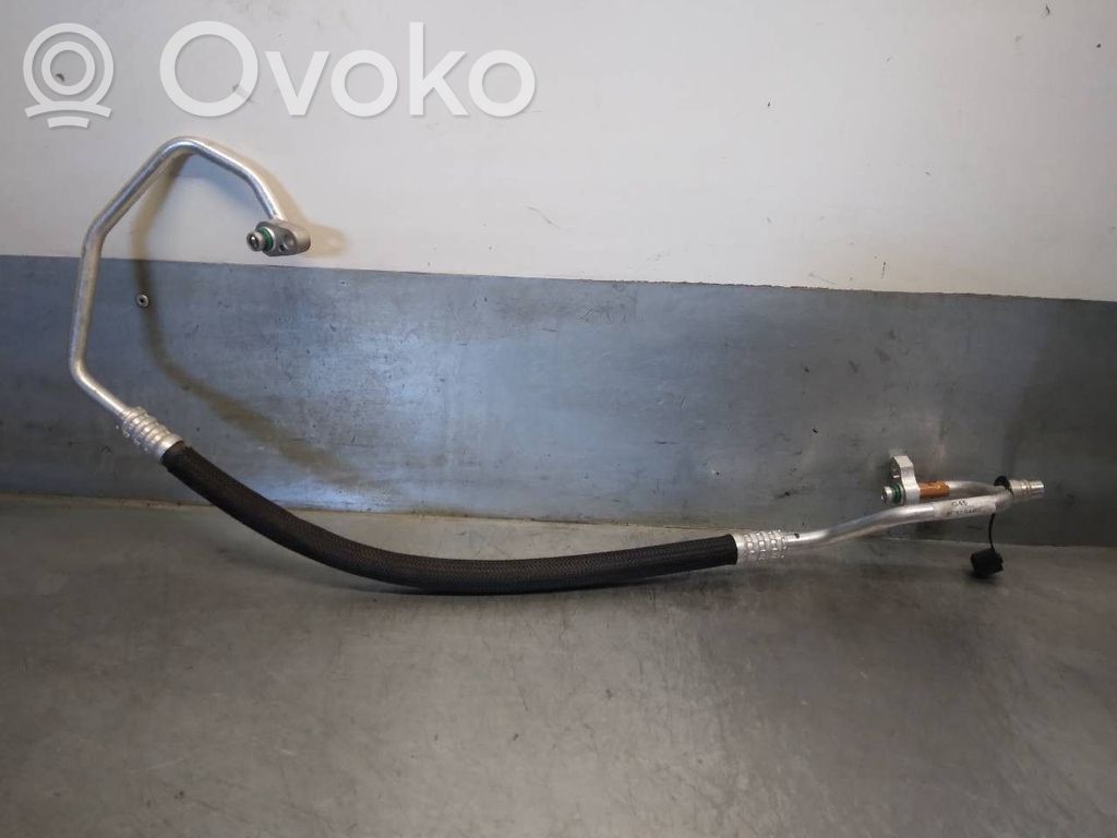 Hyundai i30 Tubo flessibile aria condizionata (A/C) 