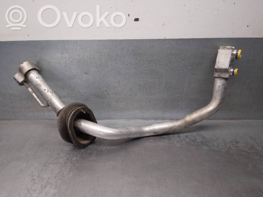 Ilmastointilaitteen putki (A/C)   4G1260712D