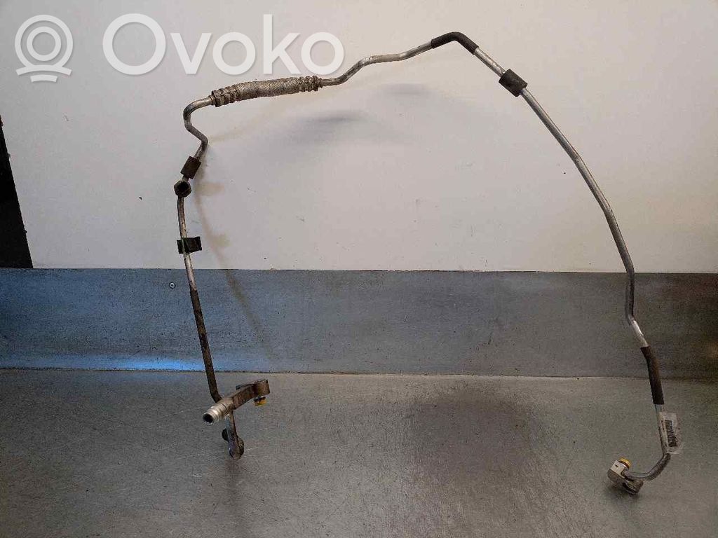 Ilmastointilaitteen putki (A/C)   64539151737