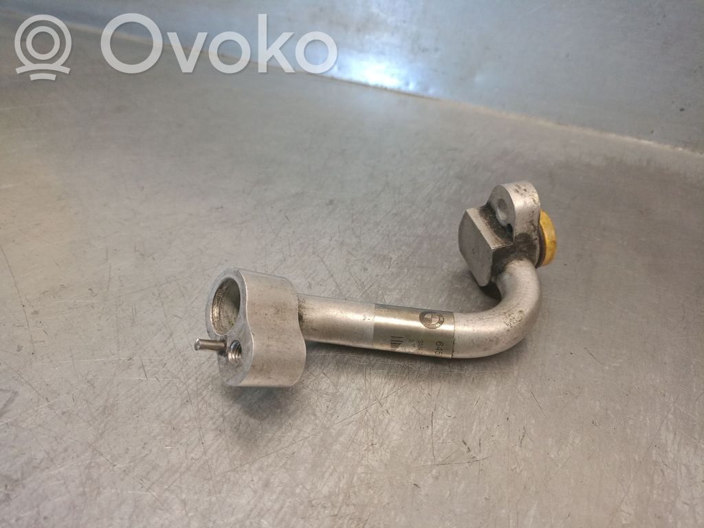BMW 5 E60 E61 Ilmastointilaitteen putki (A/C) 