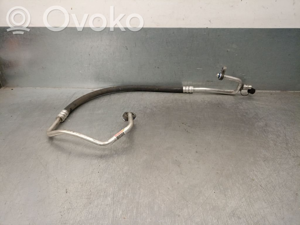 KIA Stonic Ilmastointilaitteen putki (A/C) 