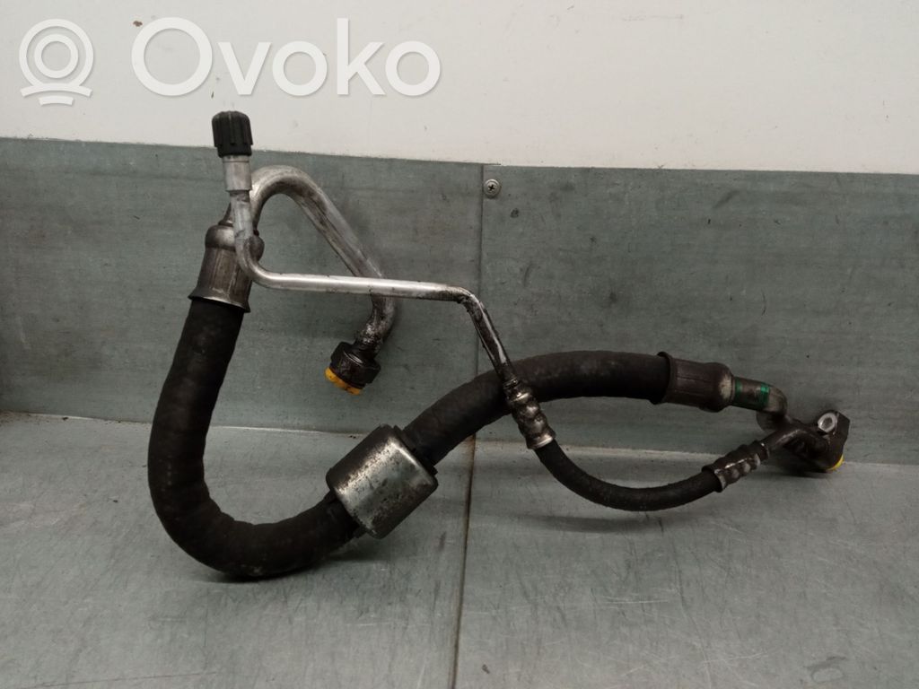BMW 3 E90 E91 Conductă/furtun aer condiționat (A/C) 