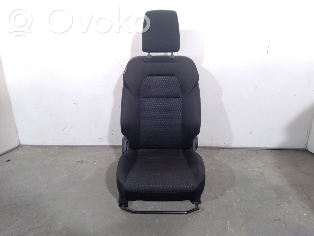 Suzuki Swift III Front passenger seat 