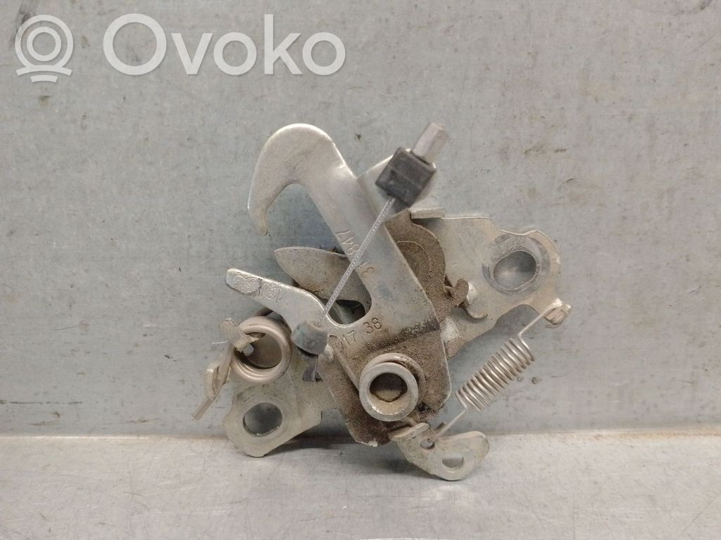 Citroen C3 Tie down hook / loop 