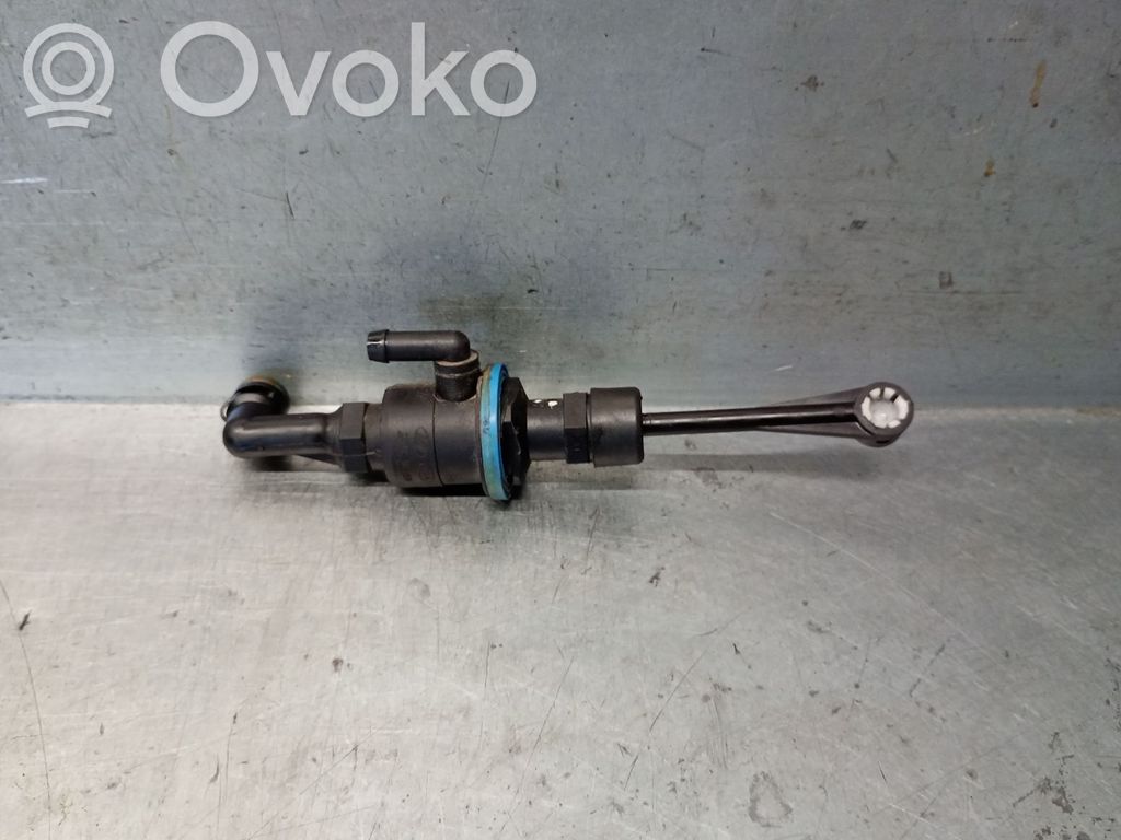 KIA Rio Kytkimen apusylinteri 