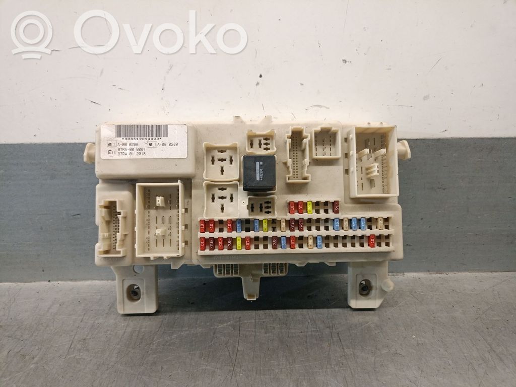 Ford Focus Saugiklių dėžė (komplektas) 