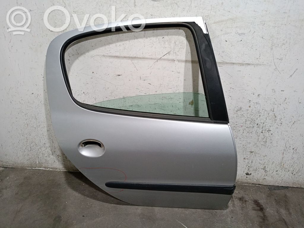Peugeot 206 Galinės durys 