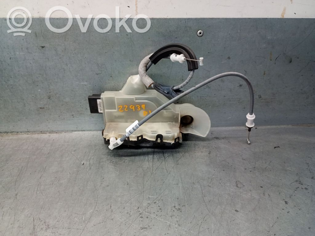 Opel Corsa F Etuoven lukko 