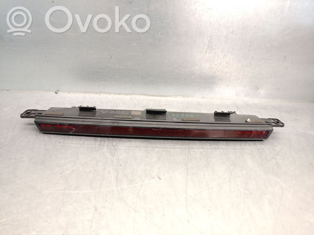BMW X1 U11 Third/center stoplight 