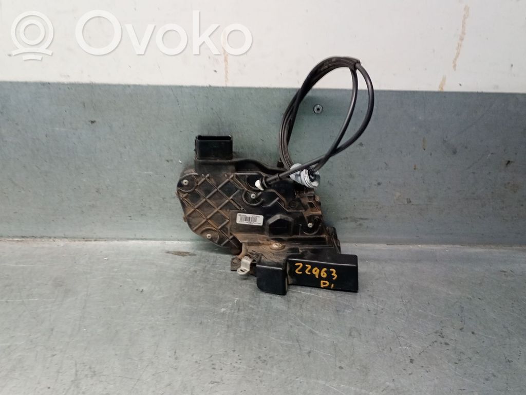 Volvo C30 Front door lock 