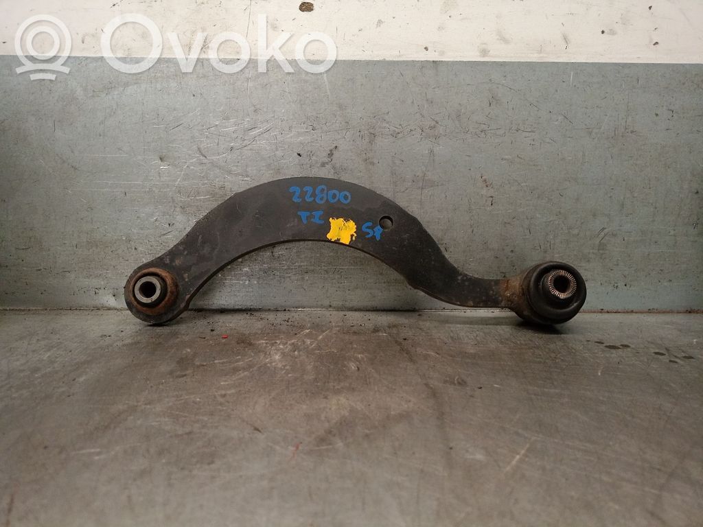 Toyota Avensis T270 Braccio di controllo sospensione posteriore
