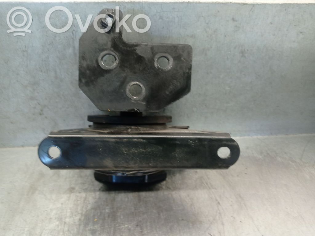 Peugeot 307 Engine mount bracket 