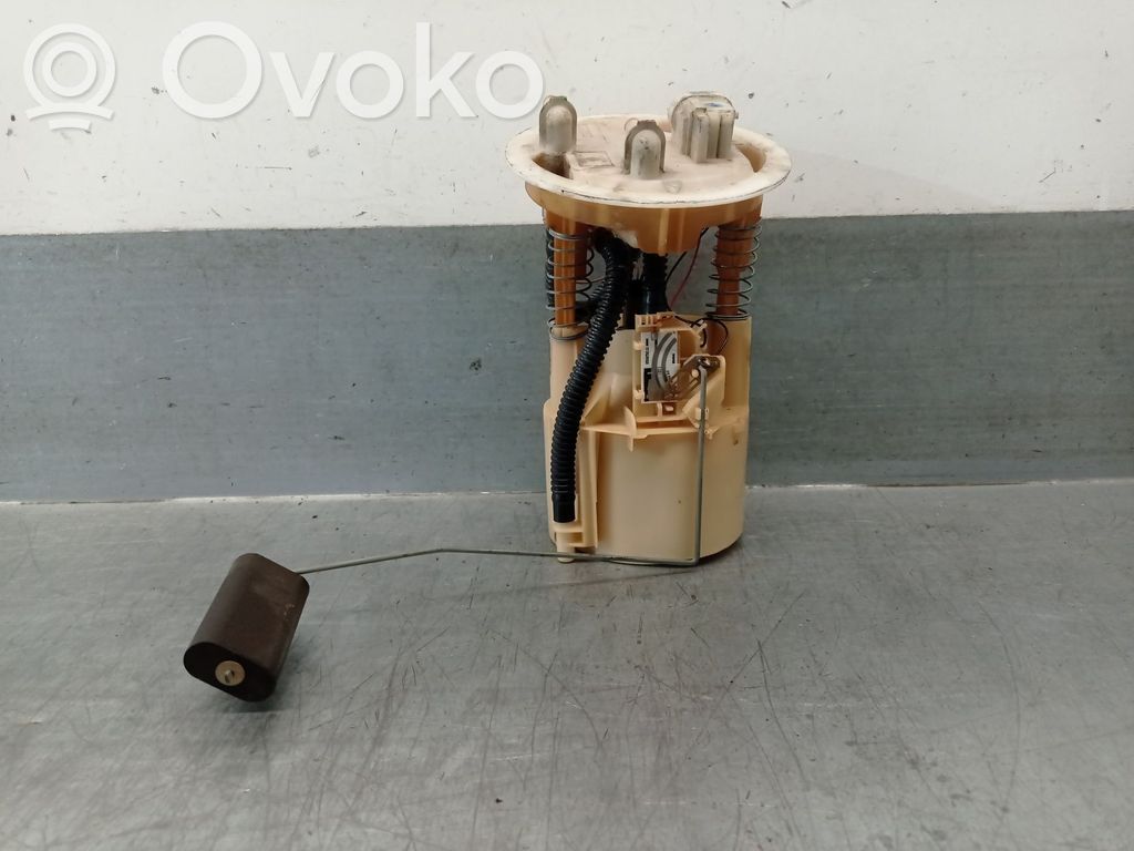 Renault Megane I Bomba interna de combustible 