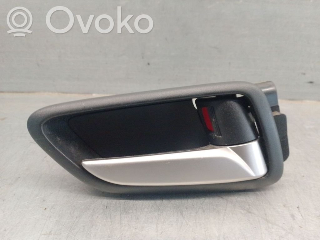 Mazda 2 Manecilla interna puerta trasera 