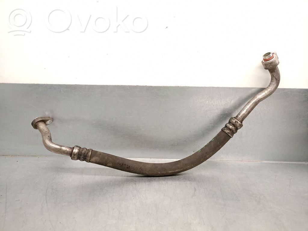 Ford Focus Ilmastointilaitteen putki (A/C) 
