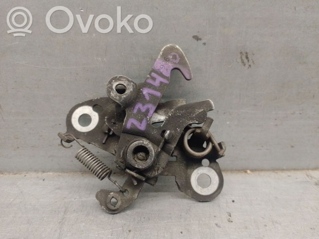 Peugeot 807 Tie down hook / loop 