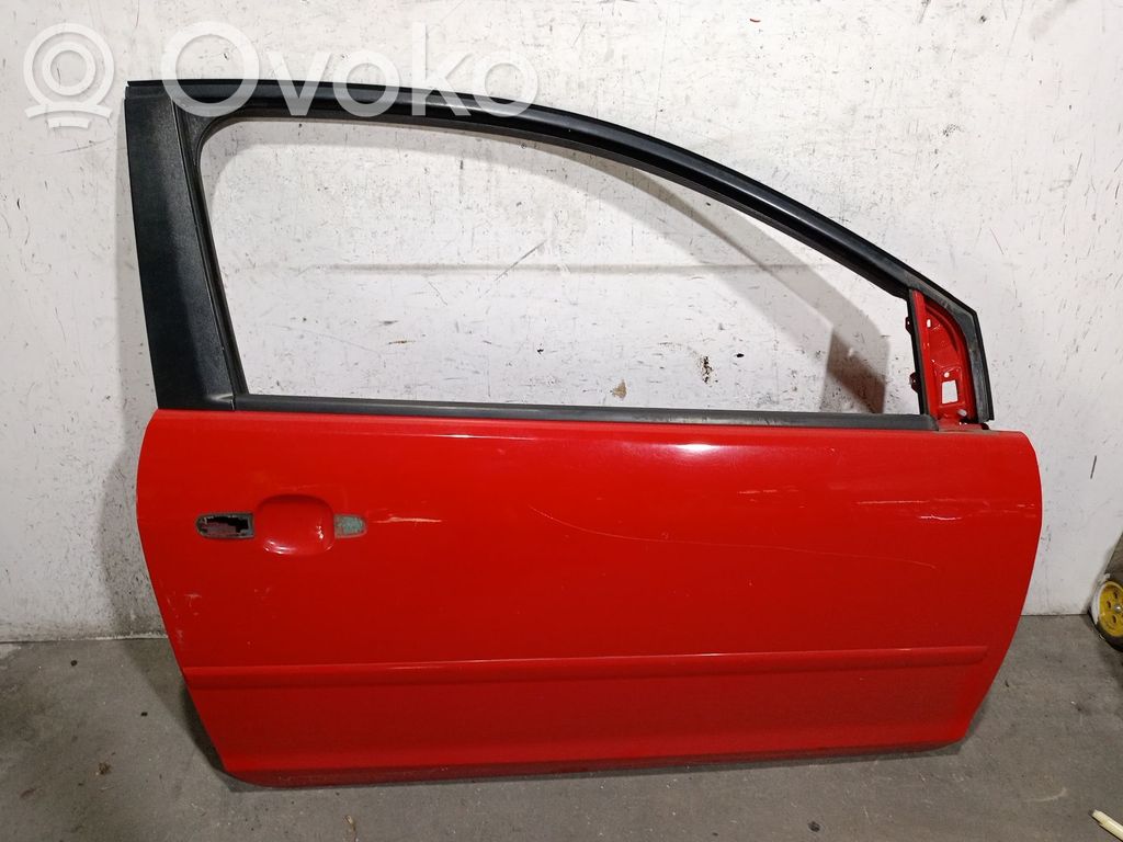 Ford Focus Дверь 
