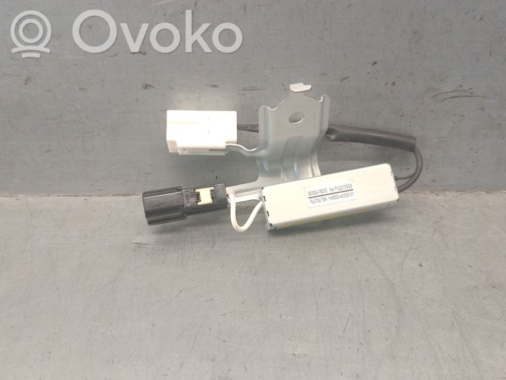 Lexus CT 200H Antenă radio 