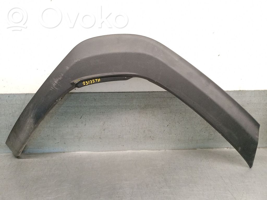 Toyota Yaris XP210 Aleta trasera