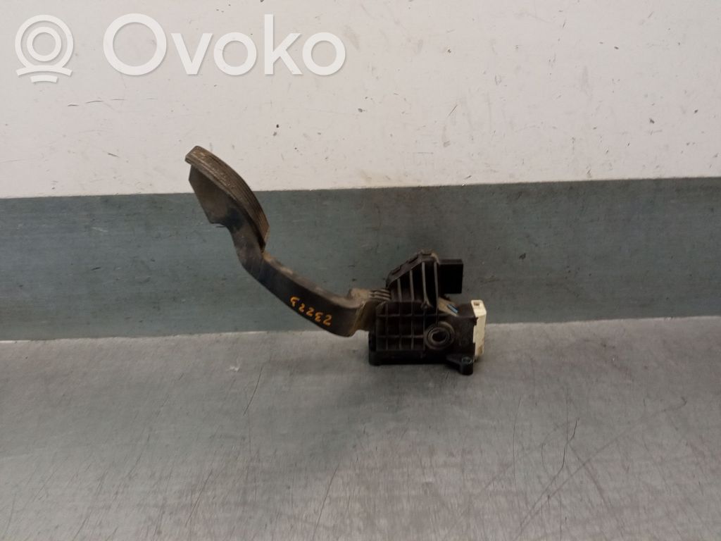 Acceleration sensor   13305804,848028